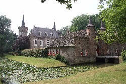 Kasteel Henkenshage buiten