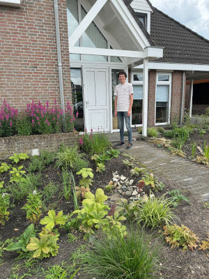 Giel van de Wijdeven uit Erp heeft met hulp van subsidie een wadi aangelegd en 4 regenpijpen afgekoppeld