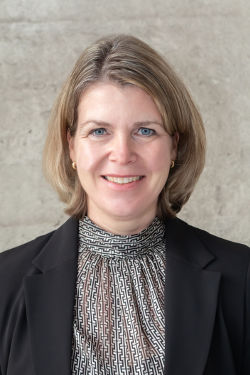 Ellen-Dange-